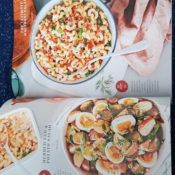 Bundle of Magazines - Picture 8 of 16